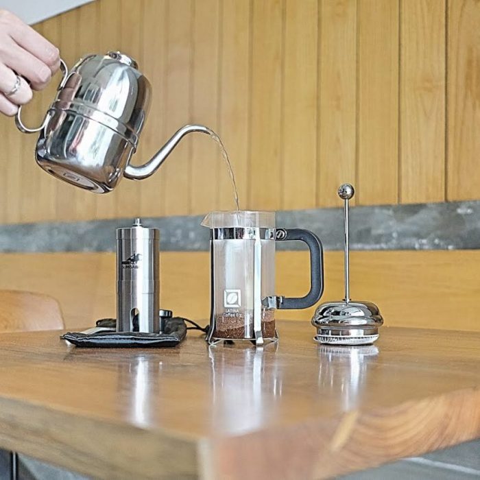 Tips Seduh Kopi dengan French Press di Rumah