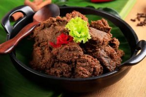 Makanan Khas Padang Dibalut dengan Gaya Japanese