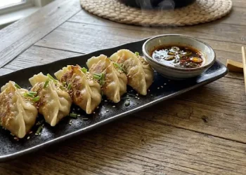 Resep Gyoza Isi Ayam dan Sayuran yang Gurih dan Cocok untuk Camilan Jepang